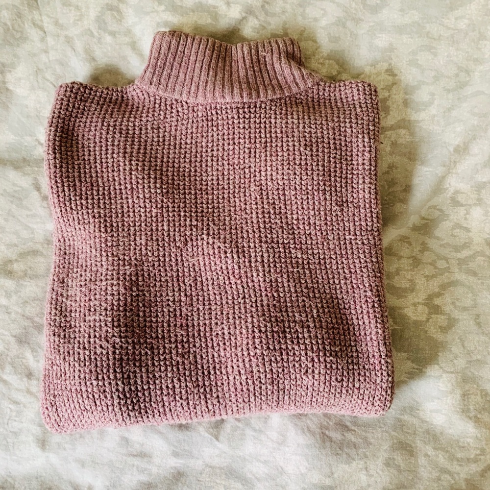American Eagle turtleneck